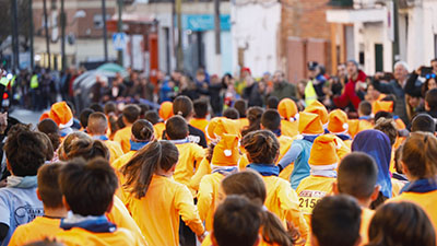 Texto Alternativo: Más de 1.700 atletas de diferentes categorías participan en la XXX San Silvestre mostoleña