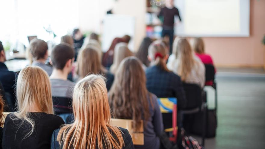 Texto Alternativo: La Comunidad de Madrid destina más de 33 millones a las universidades públicas para compensar becas y exenciones