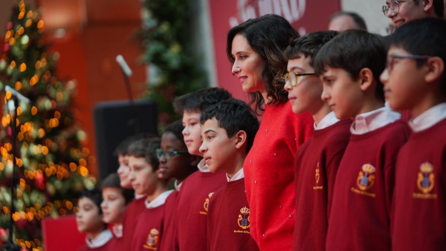 Texto Alternativo: La Comunidad de Madrid bate récord de visitas con las actividades de Navidad en Sol superando los 400.000 asistentes