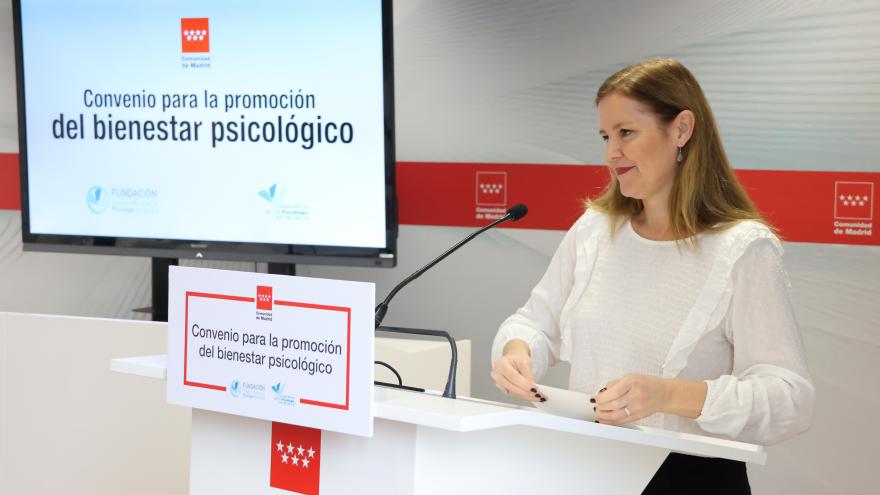Texto Alternativo: La Comunidad de Madrid firma un convenio con el Colegio Oficial de la Psicología para potenciar los programas de atención social en salud mental