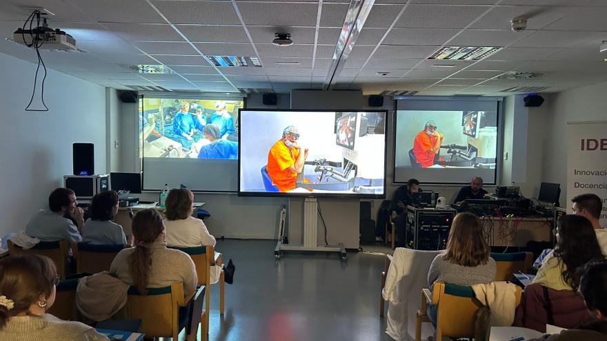Texto Alternativo: El Hospital público Fundación Alcorcón acoge una nueva edición del 'Curso de cirugía laparoscópica avanzada para residentes'