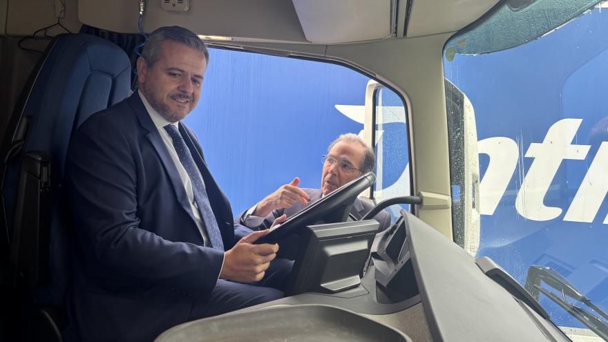 Texto Alternativo: La Comunidad de Madrid invierte 45 millones de euros en ayudas públicas para la renovación de vehículos de transporte de viajeros y mercancías