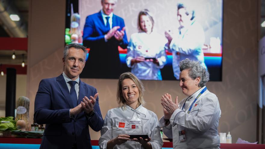Texto Alternativo: La Comunidad de Madrid reconoce a la chef Xandra Luque como nueva embajadora de los alimentos regionales