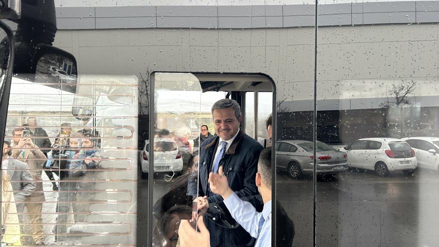 Texto Alternativo: La Comunidad de Madrid prueba en Leganés un proyecto piloto de autobús urbano sin conductor con capacidad para 52 pasajeros