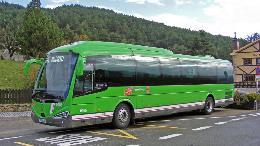 Texto Alternativo: La Comunidad de Madrid incrementa un 450% la oferta de autobuses interurbanos para facilitar los desplazamientos a la Sierra los fines de semana
