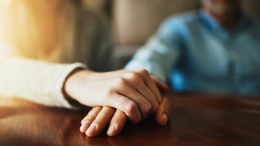 Texto Alternativo: La Comunidad de Madrid estrena una web para ayudar a prevenir actitudes suicidas