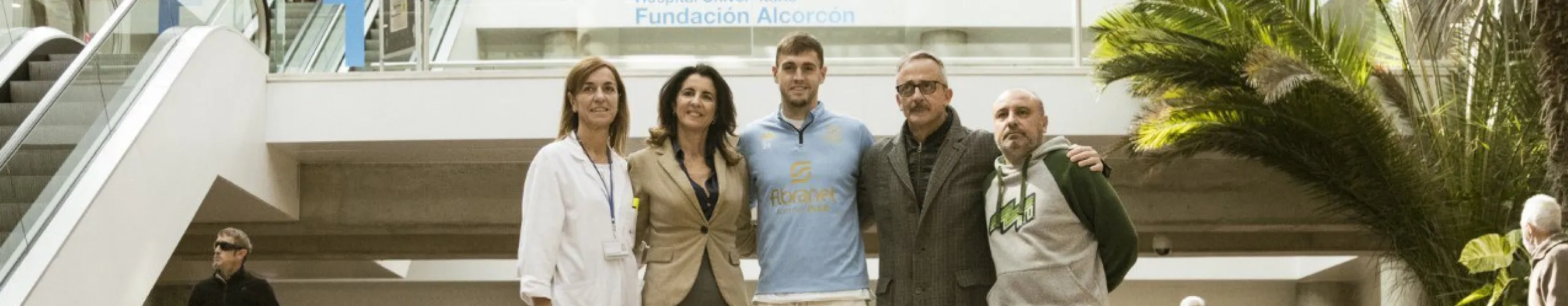Texto Alternativo: El Ayuntamiento de Alcorcón, el Hospital Fundación Alcorcón y AD Alcorcón animan a donar sangre y premian con entradas para el Alcorcón-Ceuta