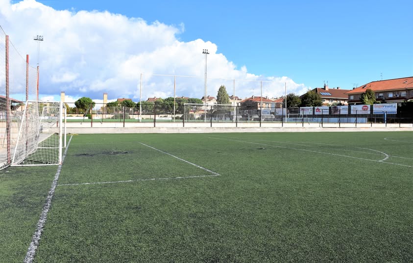 Texto Alternativo: Aprobado el proyecto de ejecución para las obras de adecuación, reparación y sustitución del césped artificial de tres campos de fútbol 7