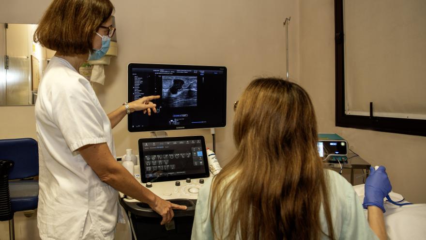 Texto Alternativo: El Hospital público de Getafe incorpora la termoablación de cáncer de mama como alternativa a la cirugía
