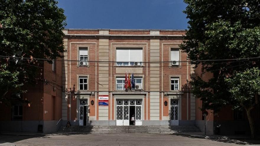 Texto Alternativo: La Comunidad de Madrid invierte 3,7 millones para iniciar la reconstrucción de La Nevera, el pabellón deportivo del IES Ramiro de Maeztu