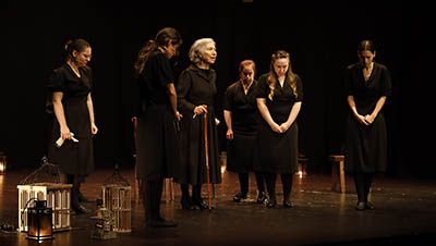 Texto Alternativo: La representación de “La Casa de Bernarda Alba” inaugura las actividades por el Día Internacional de la Mujer