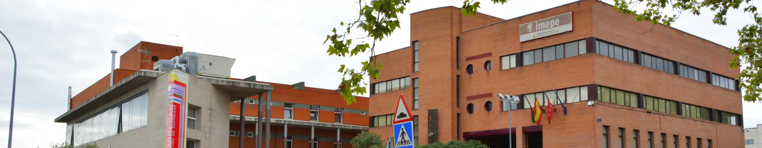 Texto Alternativo: Alcorcón, a través de IMEPE, impulsa el empleo local a través de una colaboración con Leroy Merlin orientada a buscar profesionales para sus tiendas