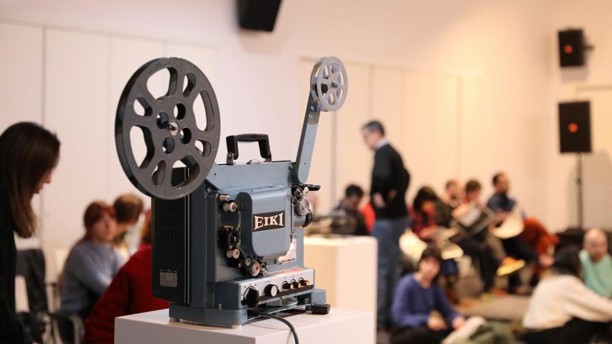 Texto Alternativo: La Comunidad de Madrid destina 1,6 millones a su Escuela de Cine para la formación de profesionales audiovisuales