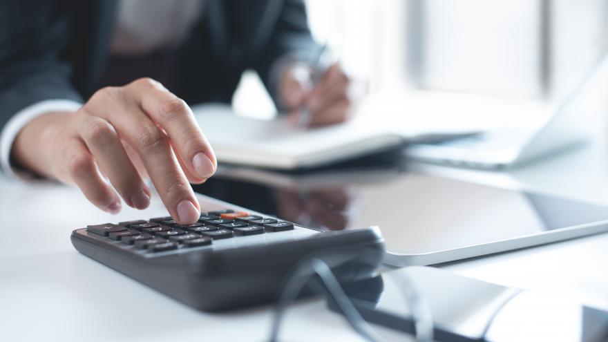 Texto Alternativo: La Comunidad de Madrid refuerza su liderazgo de inversión extranjera en 2024 con un aumento del 43% y sumar 25.000 millones