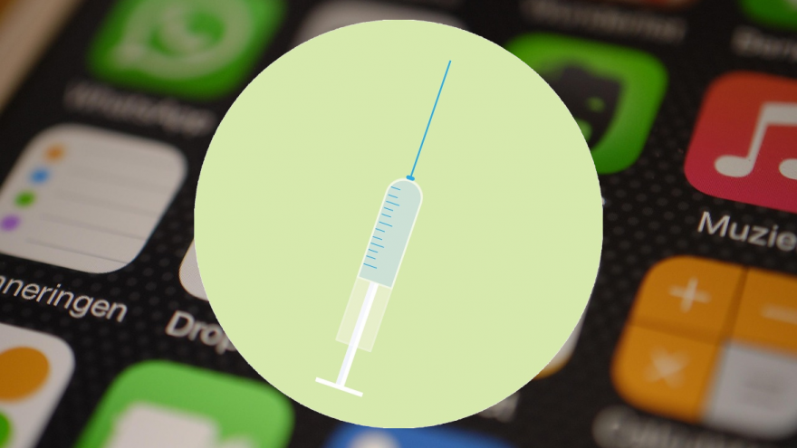 Texto Alternativo: El Hospital público Ramón y Cajal, distinguido en los Premios 'Salud Digital' por una 'app' que promueve la vacunación