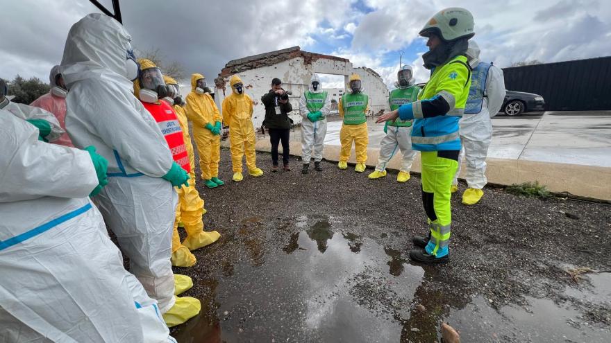 Texto Alternativo: Profesionales del SUMMA 112 de la Comunidad de Madrid participan en unas 'Jornadas nacionales de Emergencias y Catástrofes' con un simulacro de explosión química