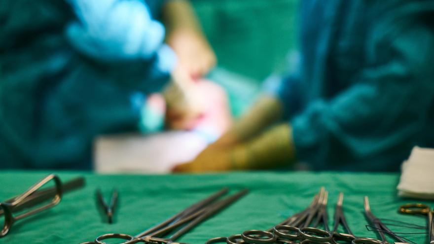 Texto Alternativo: Tres hospitales públicos de la Comunidad de Madrid, presentes en el Congreso Europeo de Urología con cirugías en directo