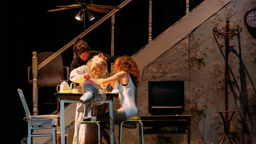 Texto Alternativo: Teatralia cierra su 29ª edición con el estreno en España de un prodigio escénico internacional, Dimanche, de las compañías belgas Focus y Chaliwaté