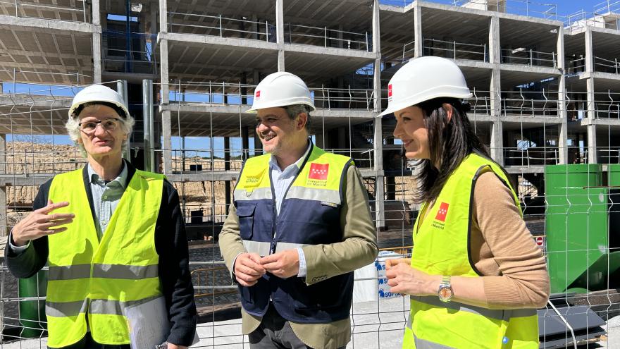 Texto Alternativo: La Comunidad de Madrid avanza en la construcción de 180 viviendas de alquiler para familias vulnerables en Majadahonda