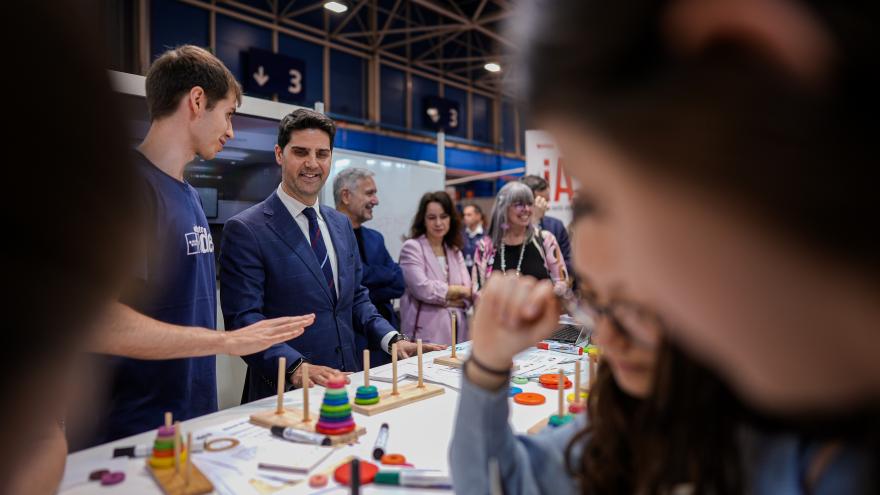 Texto Alternativo: La Comunidad de Madrid exhibe su oferta educativa, investigadora y tecnológica en Aula y la Feria Madrid es Ciencia