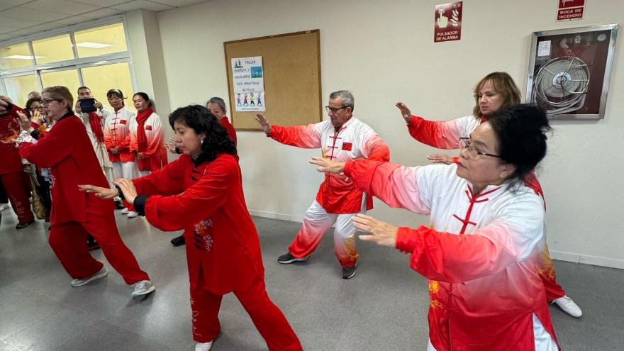 Texto Alternativo: Más de un centenar de centros de Atención Primaria celebraron el Día Europeo de Prevención del Riesgo Cardiovascular, con actividades como un taller de taichí y mesas informativas