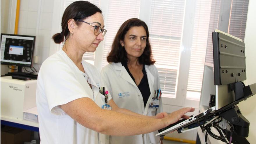 Texto Alternativo: Especialistas del Hospital público Clínico San Carlos aplican un nuevo enfoque que podría cambiar el paradigma del manejo del cáncer