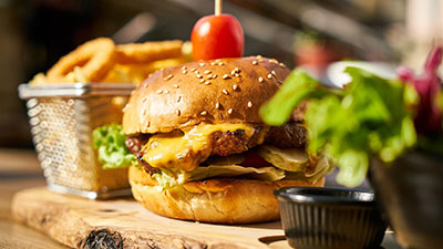 Texto Alternativo: Llega a Móstoles un Festival Burger Gourmet con las mejores hamburguesas de España, del 10 al 13 de abril