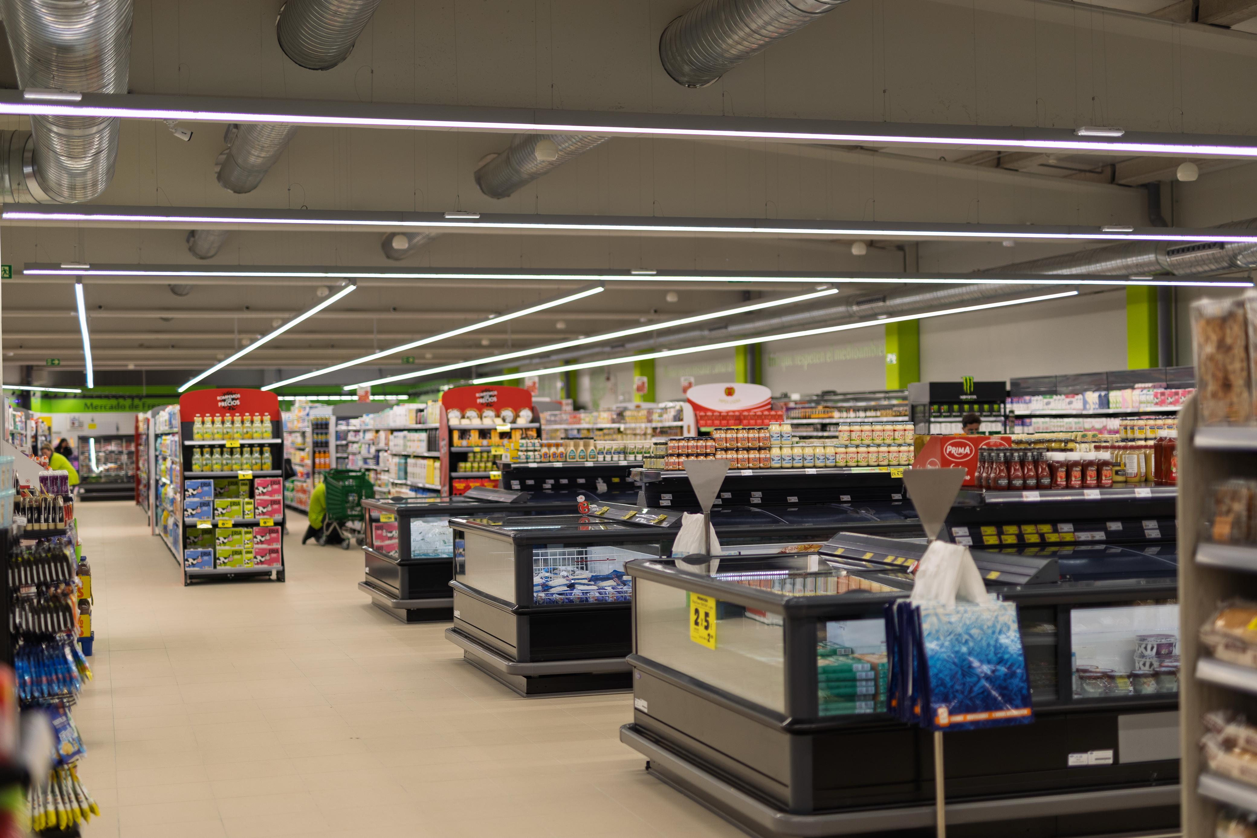 Texto Alternativo: Boadilla cuenta con un nuevo supermercado de la cadena Hiper Usera en Valenoso