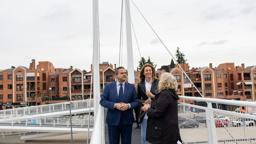 Texto Alternativo: La Comunidad de Madrid rehabilita dos pasarelas peatonales sobre la M-502 y M-503 para mejorar la seguridad vial de los vecinos de Pozuelo de Alarcón