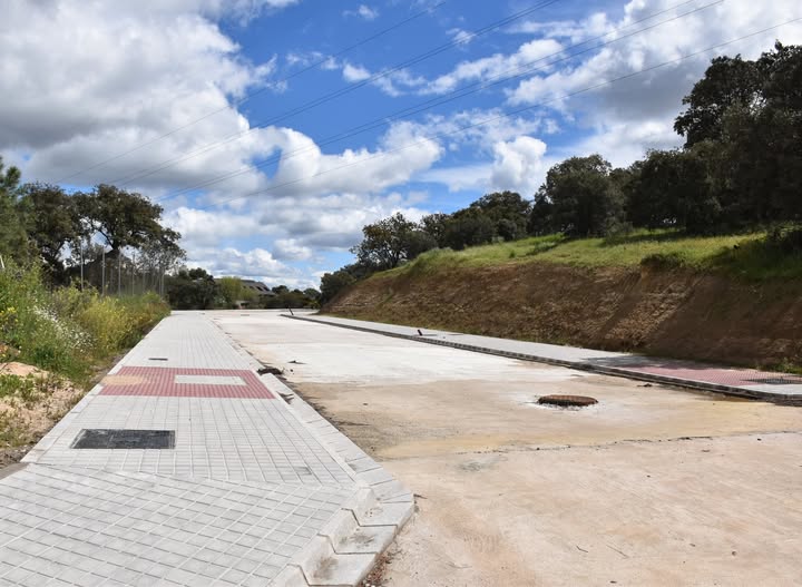 Texto Alternativo: Aprobado el proyecto de construcción de la línea eléctrica de baja tensión de la calle Ter 6, 8, 10 y 12