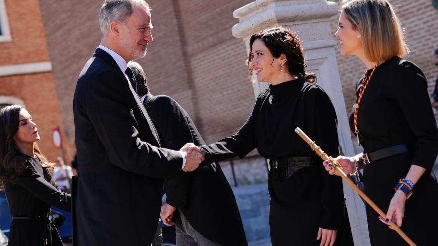 Texto Alternativo: Díaz Ayuso, en la entrega del Premio Cervantes 2024 al escritor Álvaro Pombo