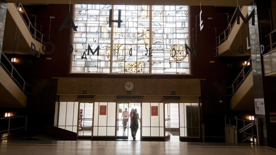 Texto Alternativo: La Comunidad de Madrid aprueba una ayuda directa a la Universidad Complutense para la gestión del Distrito Único