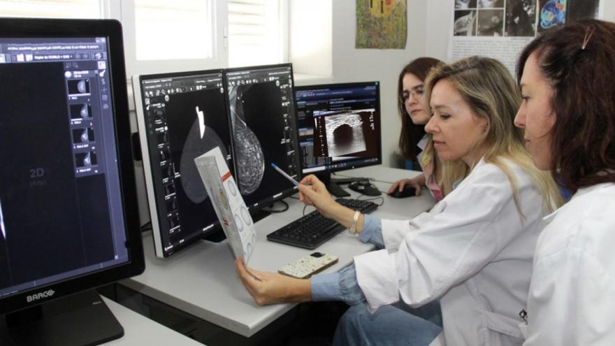 Texto Alternativo: El Hospital público Clínico San Carlos emplea crioablación para el tratamiento del cáncer de mama en pacientes frágiles