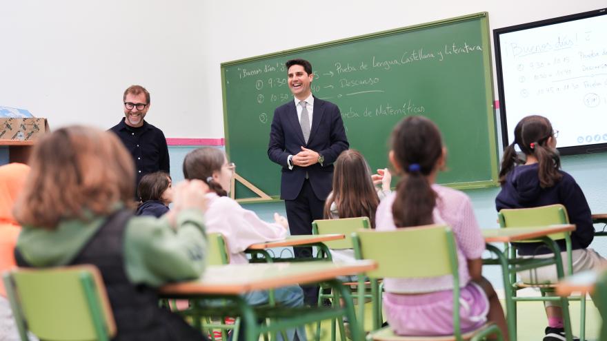 Texto Alternativo: Más de 280.000 alumnos Madrid comienzan hoy las pruebas para evaluar sus conocimientos