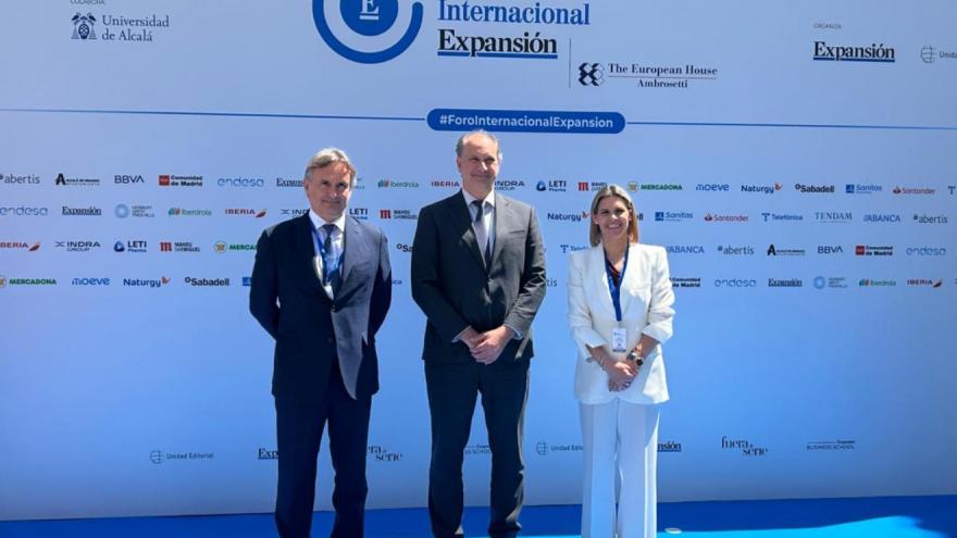 Texto Alternativo: La Comunidad de Madrid ha desarrollado ya 240 casos de uso con IA para mejorar los servicios públicos y 149 ya están operativos