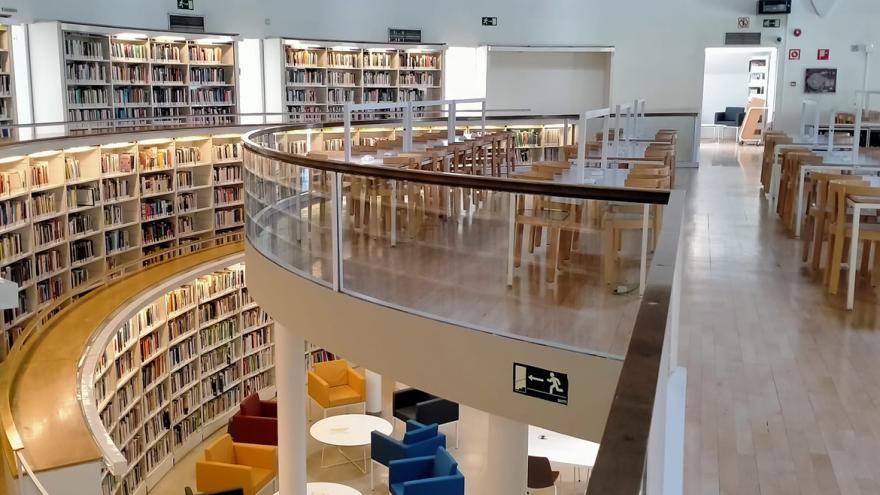 Texto Alternativo: La Comunidad de Madrid, premio Bibliodiversidad 2025 por su biblioteca pública Miguel Hernández