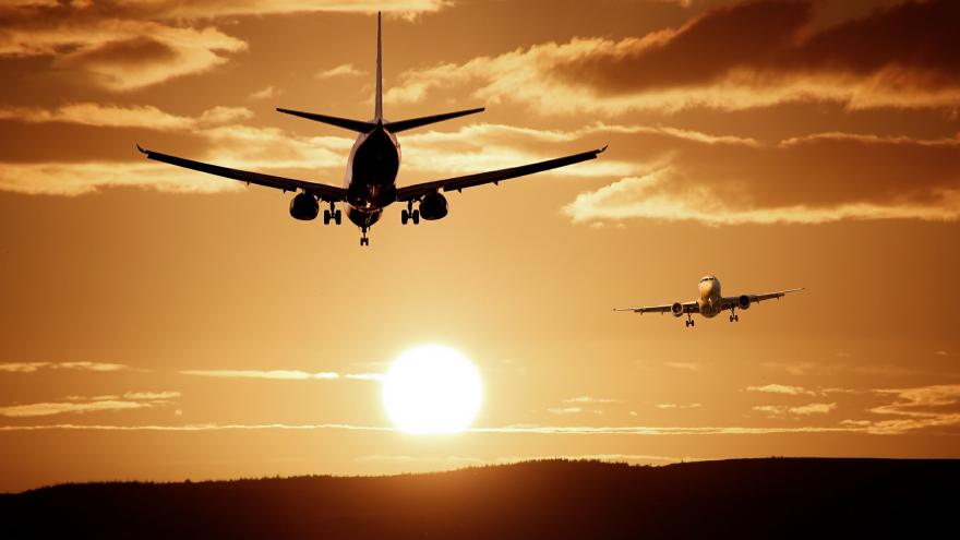 Texto Alternativo: La Comunidad de Madrid patrocina rutas directas con EEUU e Hispanoamérica para atraer visitantes a la región