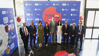 Texto Alternativo: El Rey Felipe VI entrega los Premios Princesa Girona en el CongresFest, acto central del Tour del Talento, celebrado en Móstoles