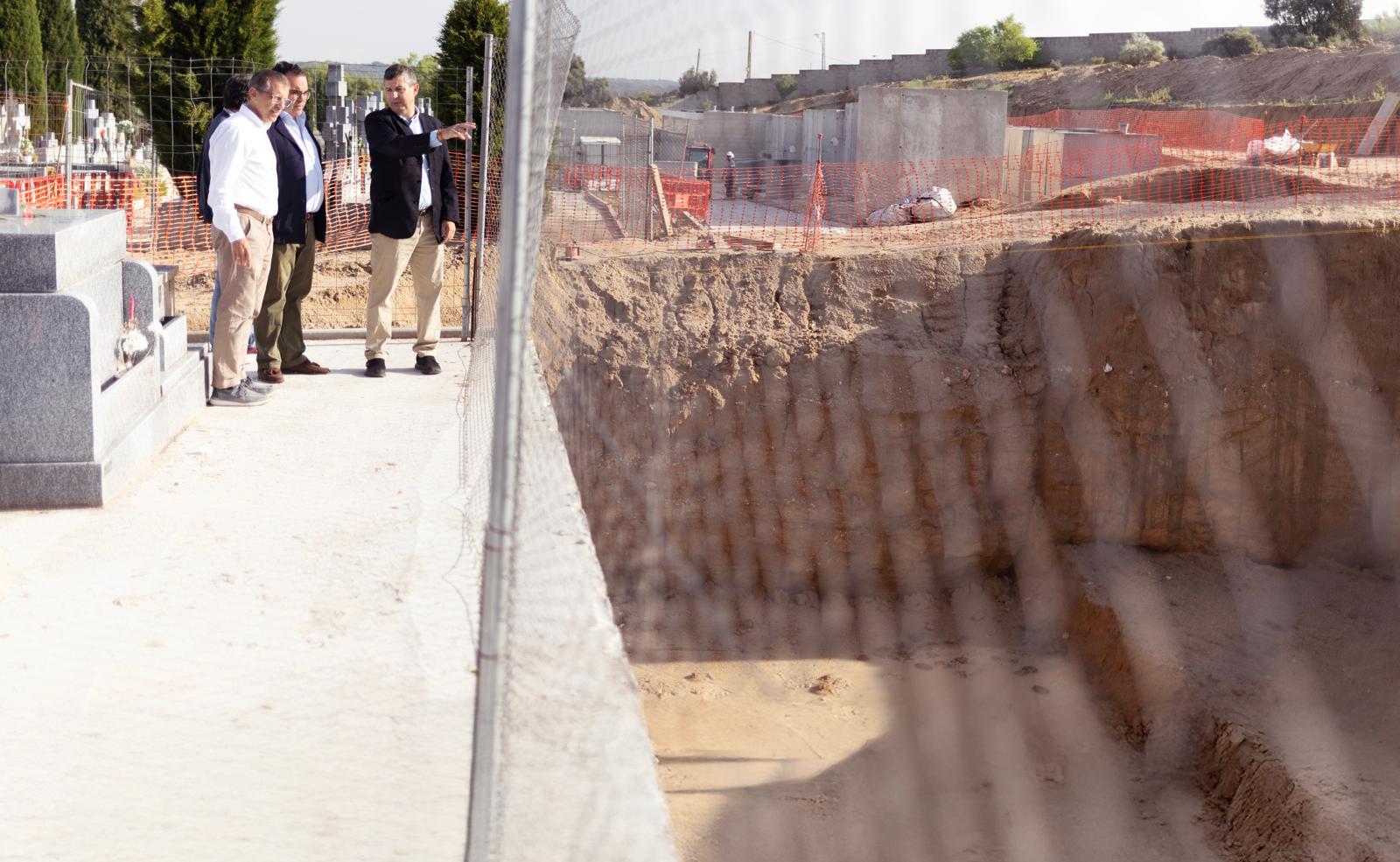 Texto Alternativo: El Ayuntamiento amplía el cementerio municipal con 91 sepulturas y 120 columbarios nuevos