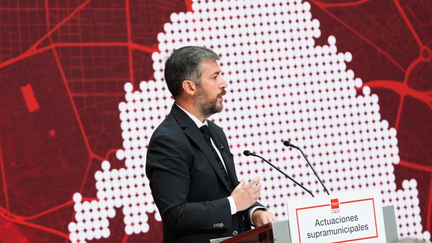 Texto Alternativo: La Comunidad de Madrid invertirá 120 millones para mejorar los servicios públicos de 128 municipios y dotarles de nuevas infraestructuras
