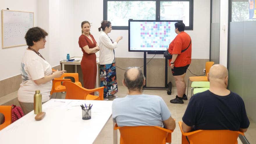 Texto Alternativo: La Comunidad de Madrid incorpora un nuevo Centro público de Rehabilitación Psicosocial para ayudar a personas con enfermedad mental grave y duradera