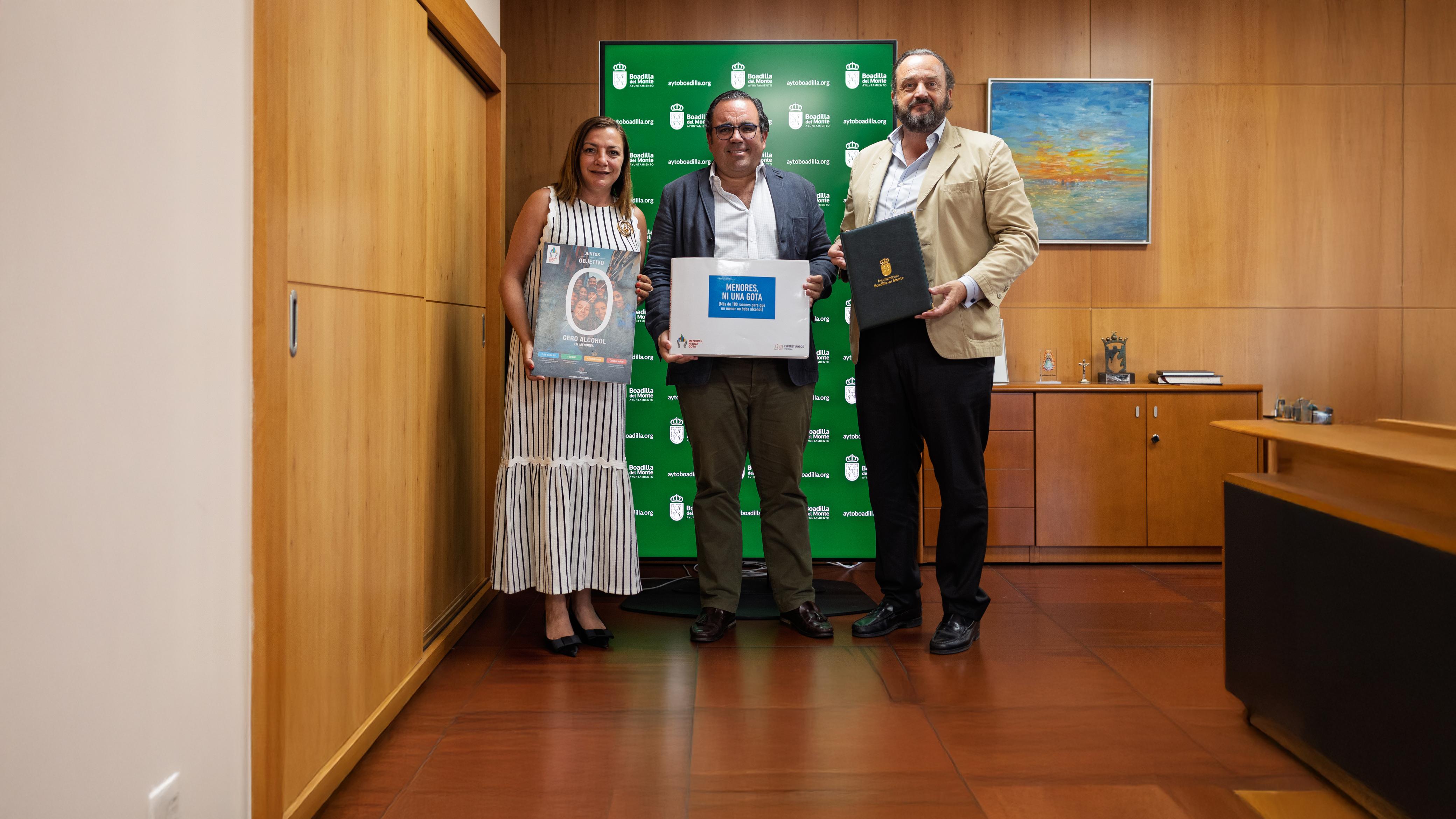 Texto Alternativo: Boadilla renueva su convenio con Espirituosos España para prevenir el consumo de alcohol en menores